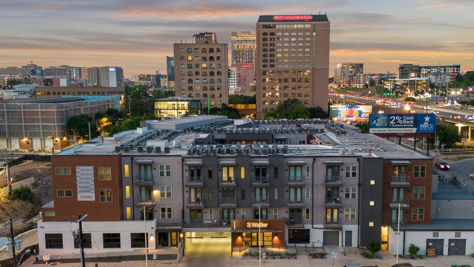 Placemakr Downtown Остин Экстерьер фото