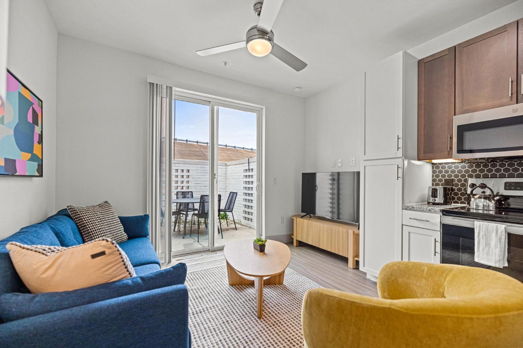 Placemakr Downtown Остин Номер фото